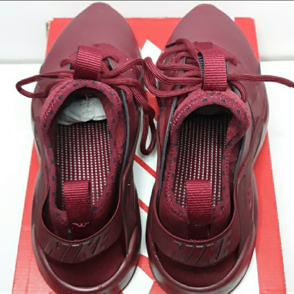 Nike Air Huarache Run Ultra SE Mens Sz: 10.5 - Picture 3 of 8